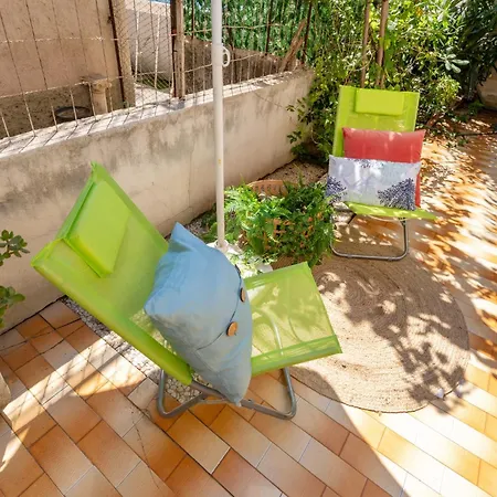 アパート Elisio By Harmony House